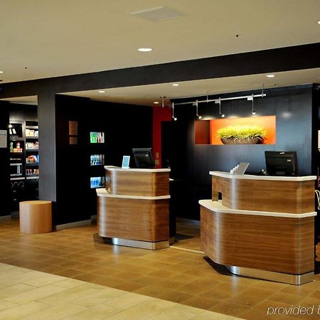 Courtyard By Marriott Dallas-Fort Worth/Bedford Buitenkant foto