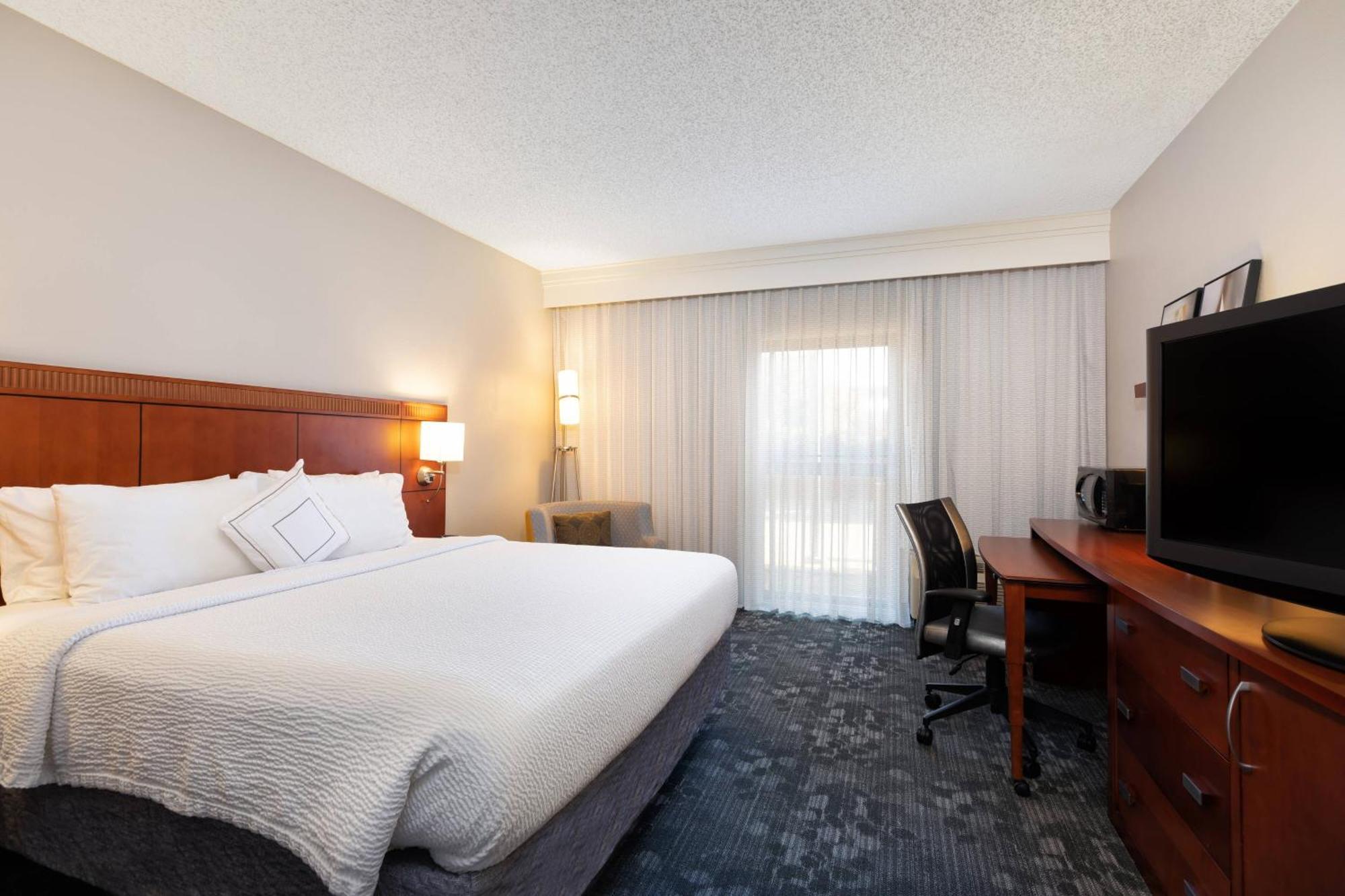 Courtyard By Marriott Dallas-Fort Worth/Bedford Buitenkant foto