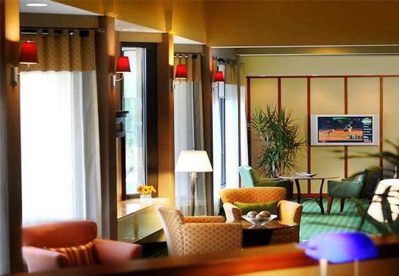 Courtyard By Marriott Dallas-Fort Worth/Bedford Buitenkant foto