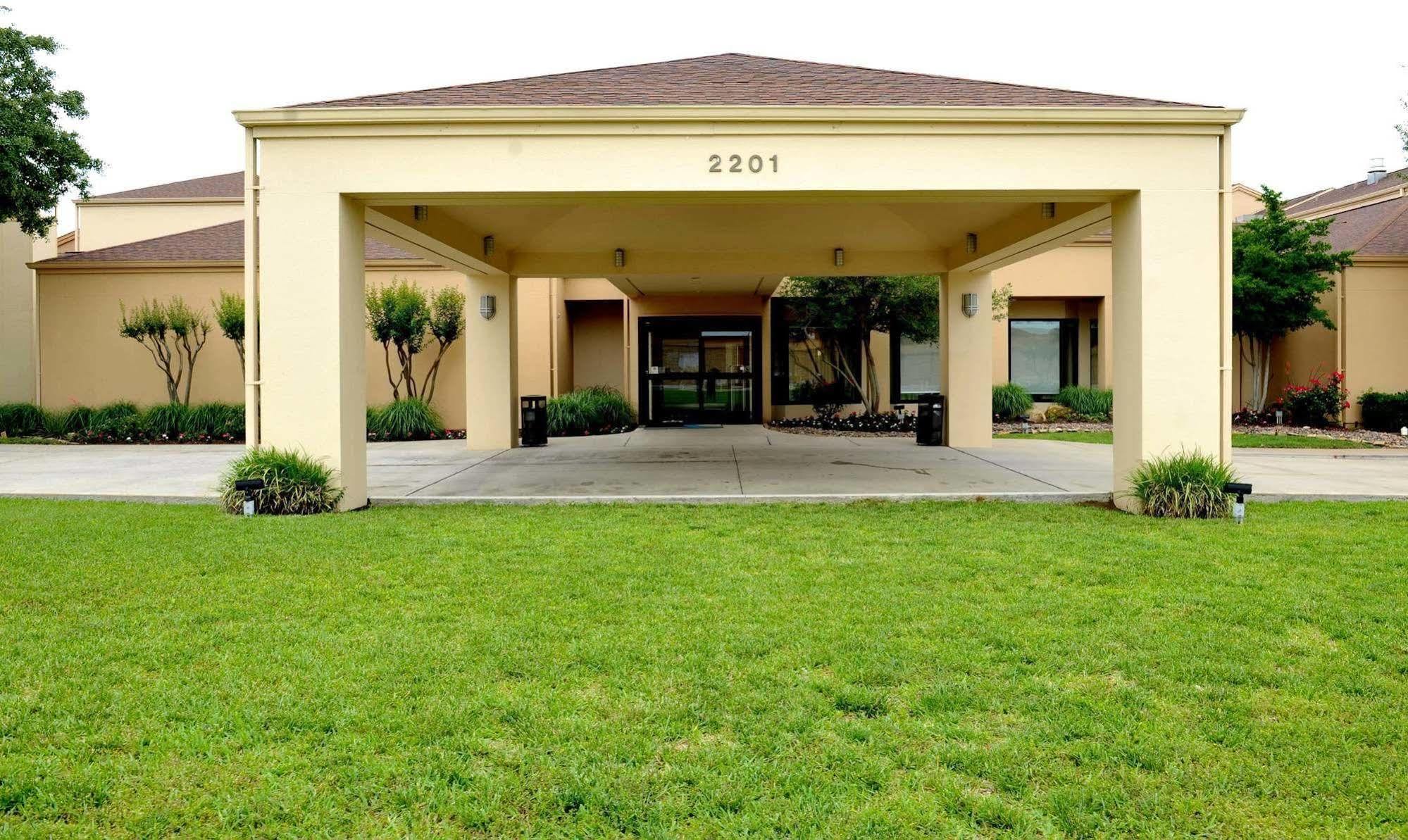 Courtyard By Marriott Dallas-Fort Worth/Bedford Buitenkant foto